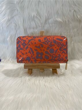 Louis Vuitton Limited Edition Sweet Monogram Vernis Zippy Wallet